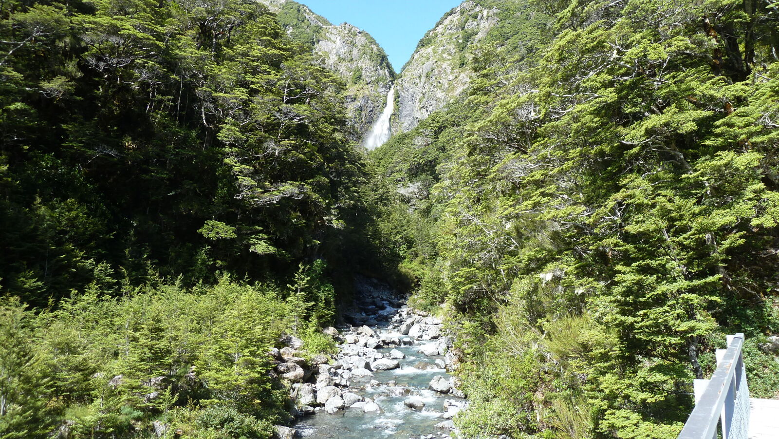 Devil's Punchbowl, Arthurs Pass.