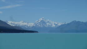 Mount Cook über Lake Pukaki.