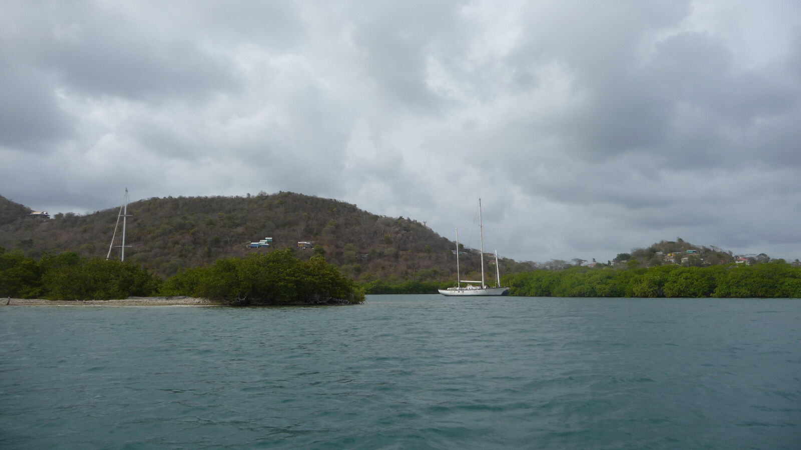 Dinghy-Tour in die Mangroven von Tyrrel Bay, Carriacou.