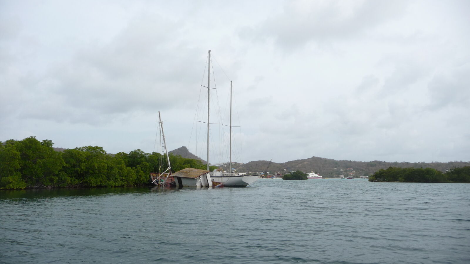 Dinghy-Tour in die Mangroven von Tyrrel Bay, Carriacou.
