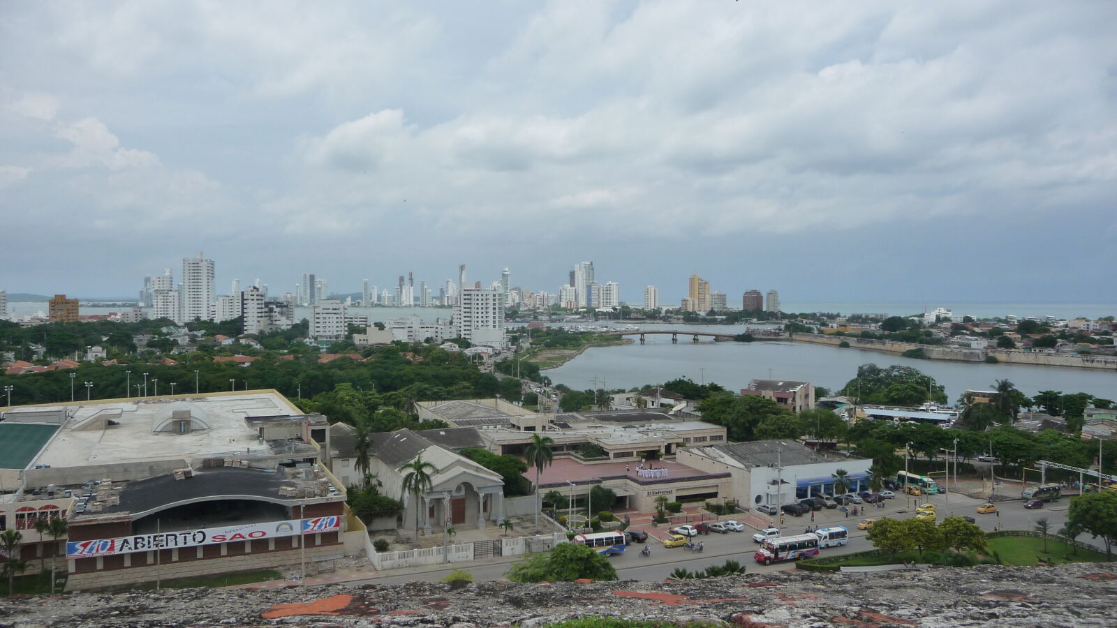 Blick vom Castillo San Felipe.