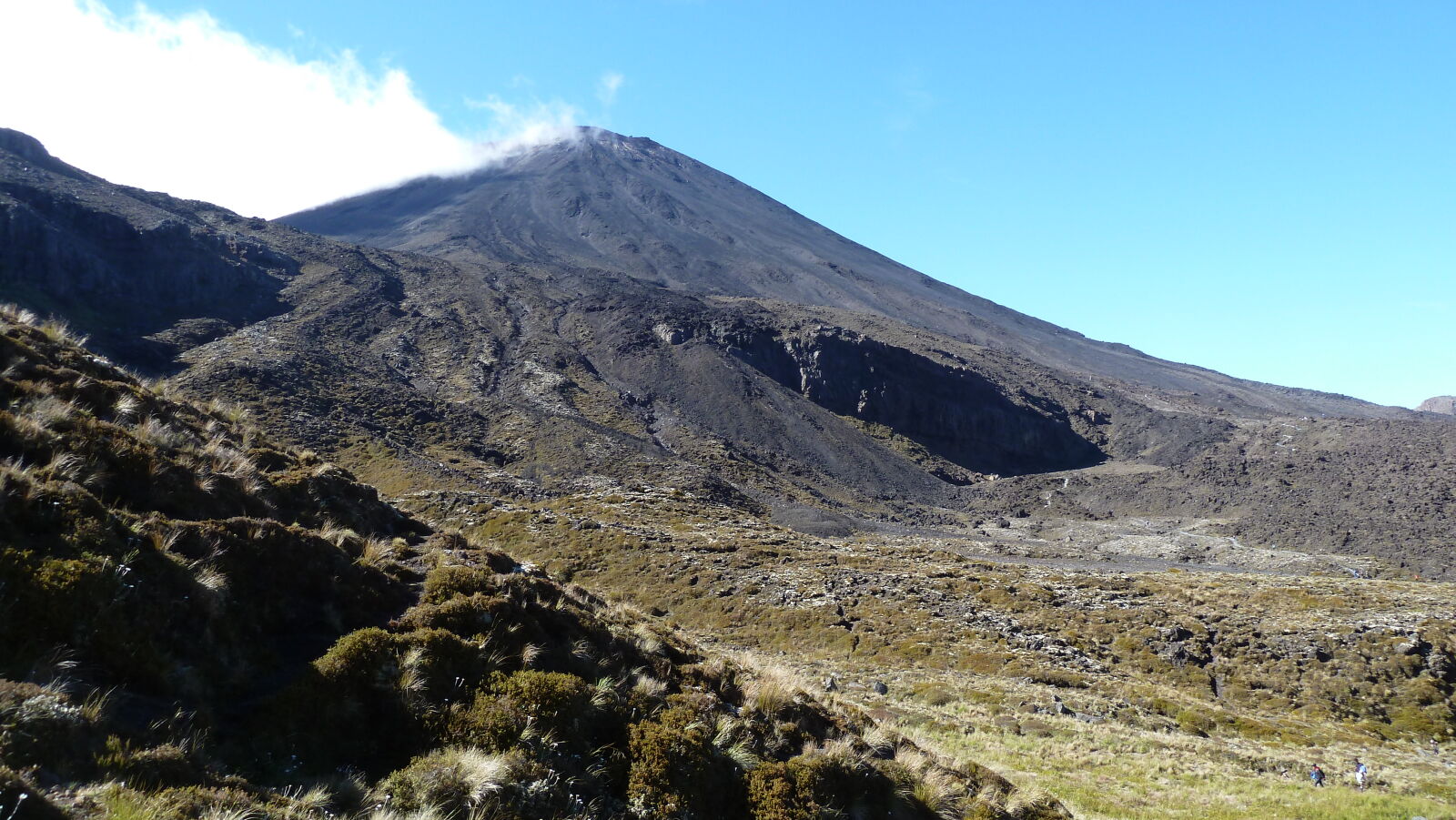 Mt. Ngauruhoe; Tongariro Northern Circuit, Tag 1.