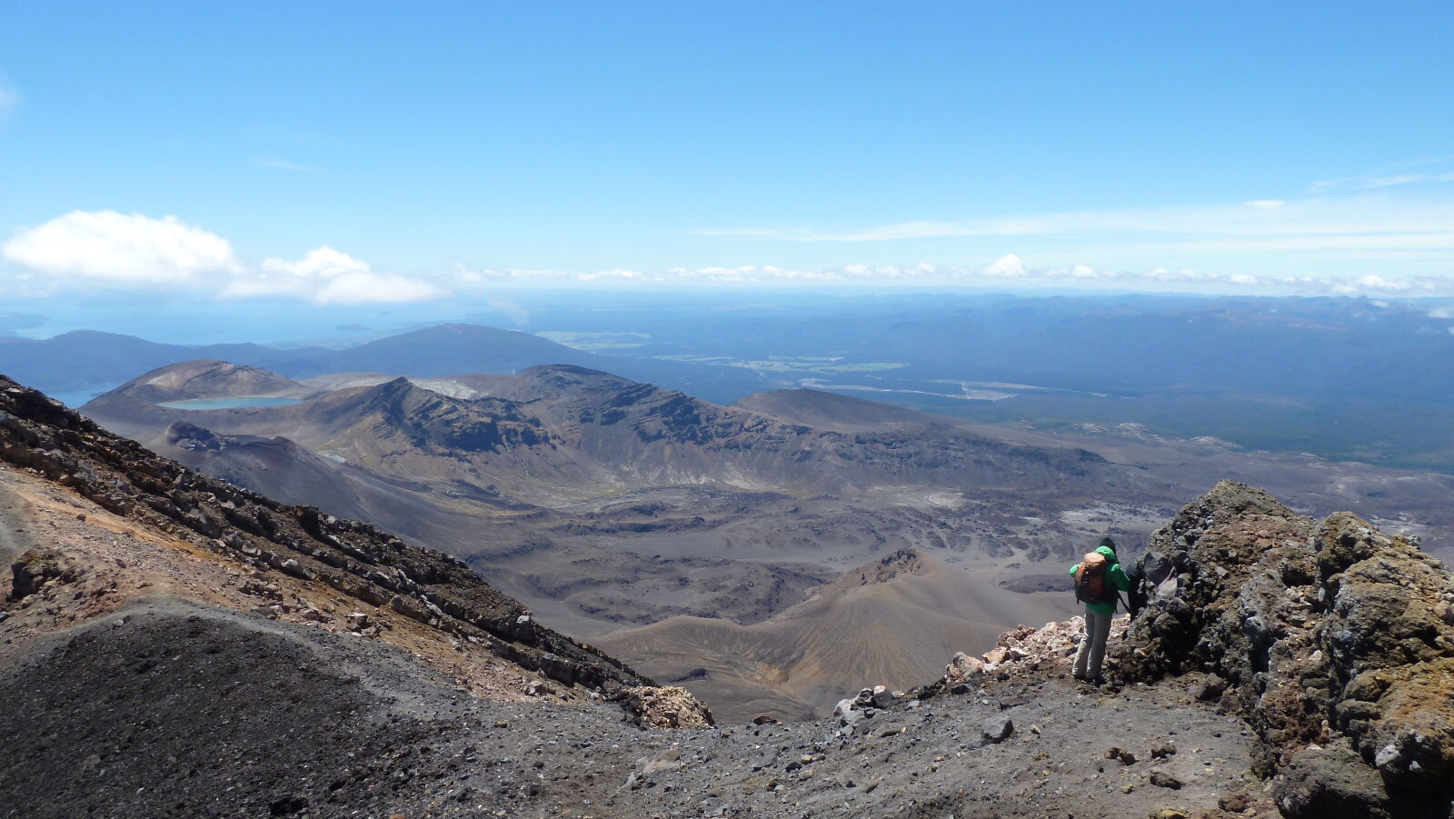 Am Gipfel des Mt. Ngauruhoe (2287 m); Tongariro Northern Circuit, Tag 1.