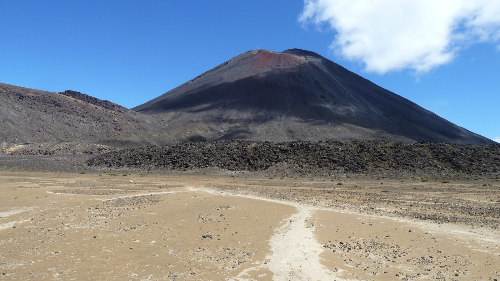South Crater; Tongariro Northern Circuit, Tag 1.