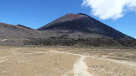 South Crater; Tongariro Northern Circuit, Tag 1.