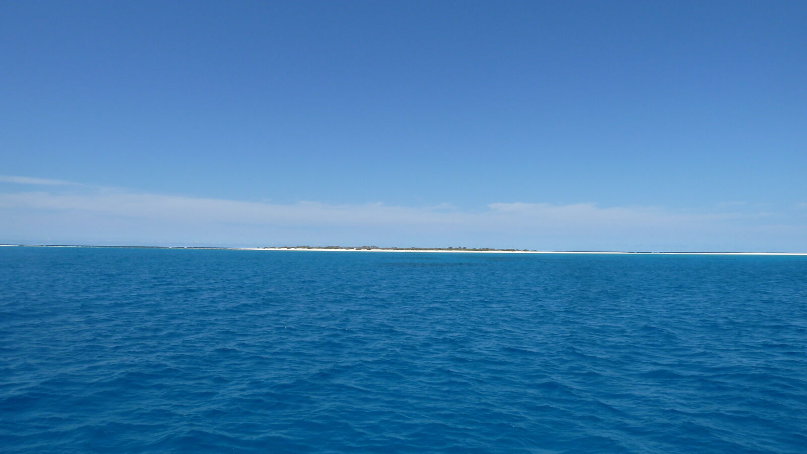 Les trois ilots du mouillage.