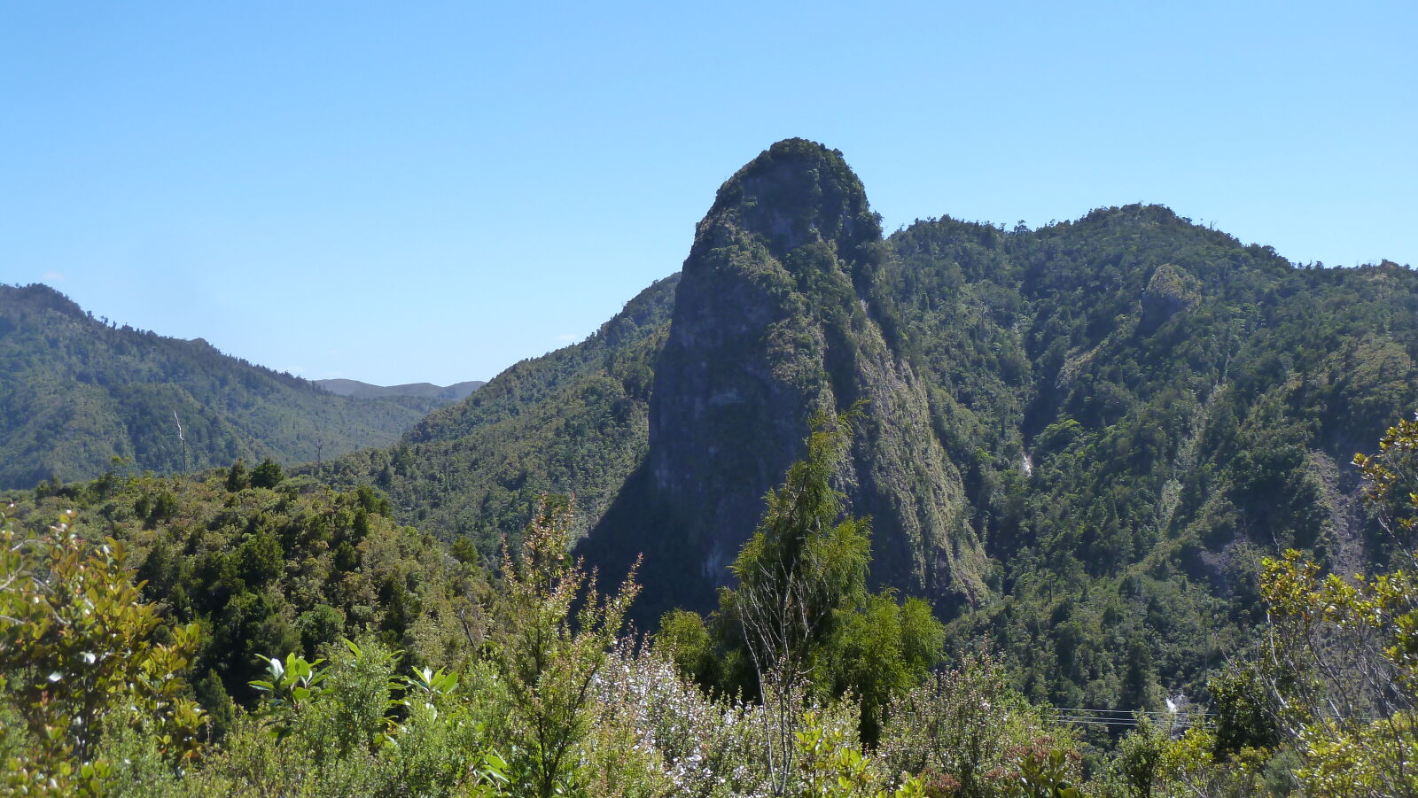 Wanderung zu den Pinnacles.