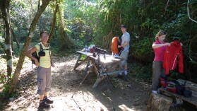 Die Wanderung beginnt in Sirena, Corcovado Nationalpark.