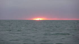 Seezeichen im Sonnenuntergang