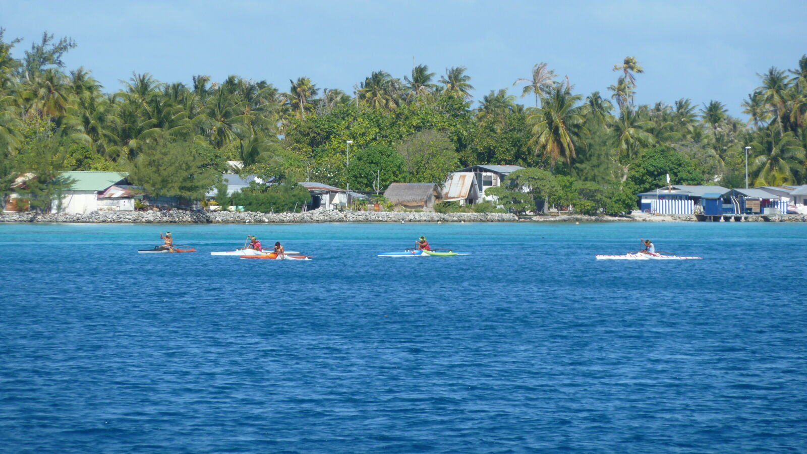 Frauen-Kurzstrecke, Pirogue-Regatta.