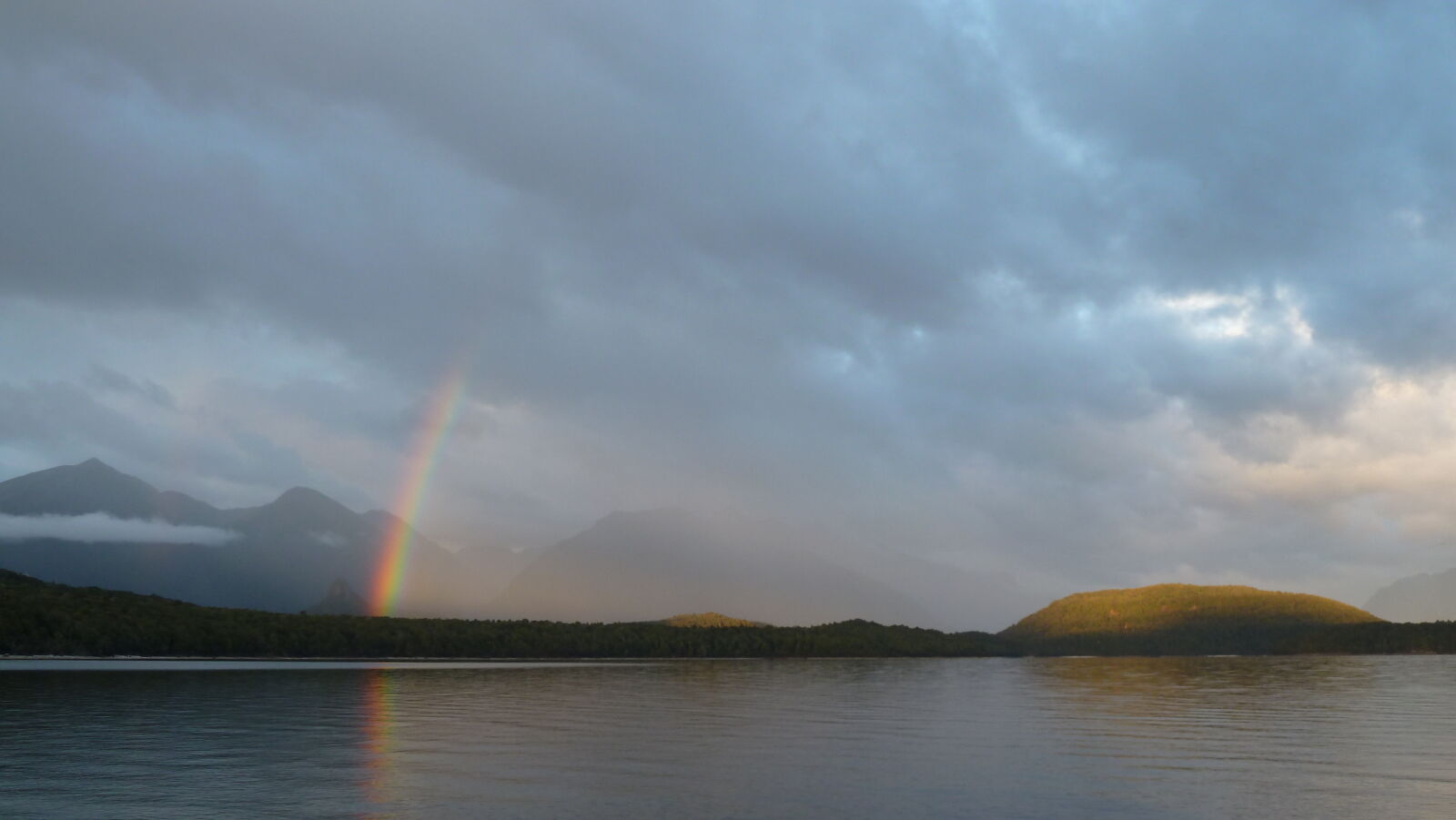 Manapouri.
