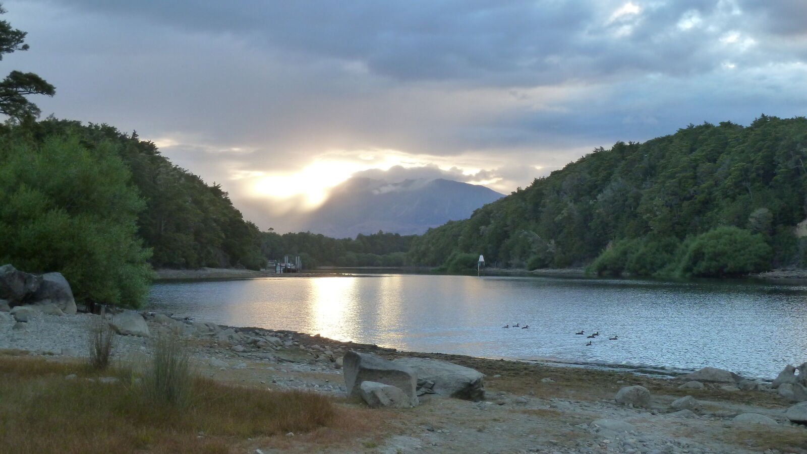 Manapouri.