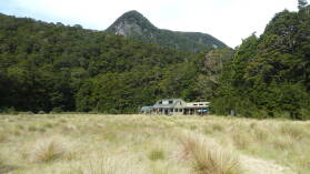 Iris Burn Hut, Kepler Track, Tag 2.