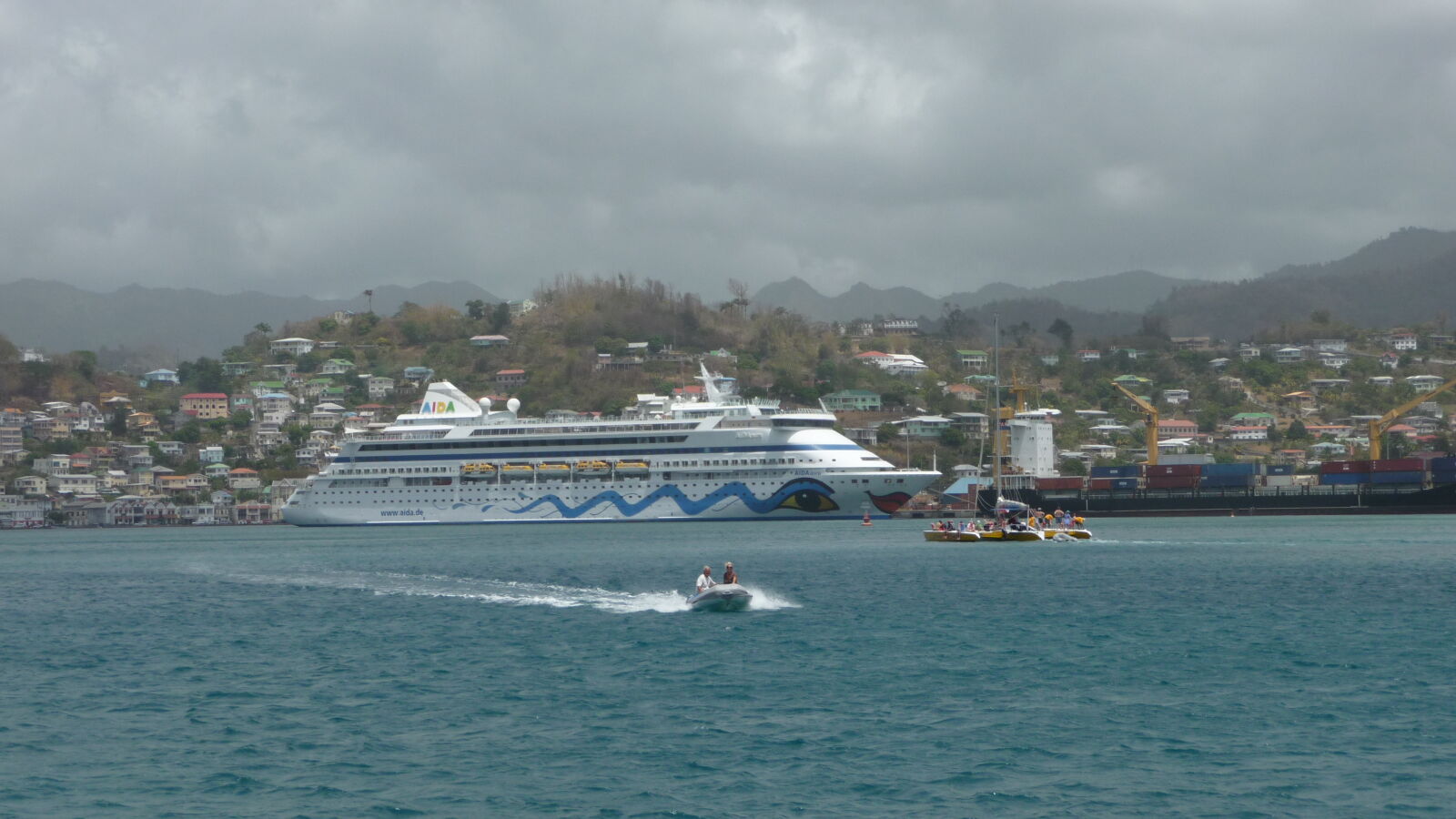 Am Ankerplatz vor St. George / Grenada.