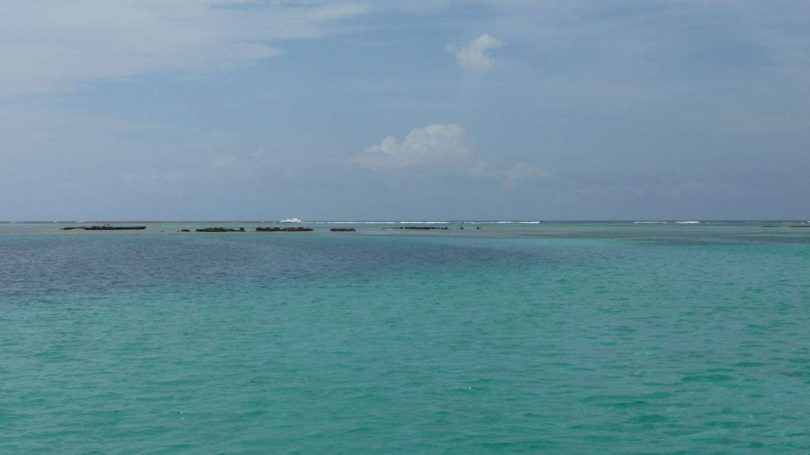 Swimming Pool Anchorage, Holandes Cays.