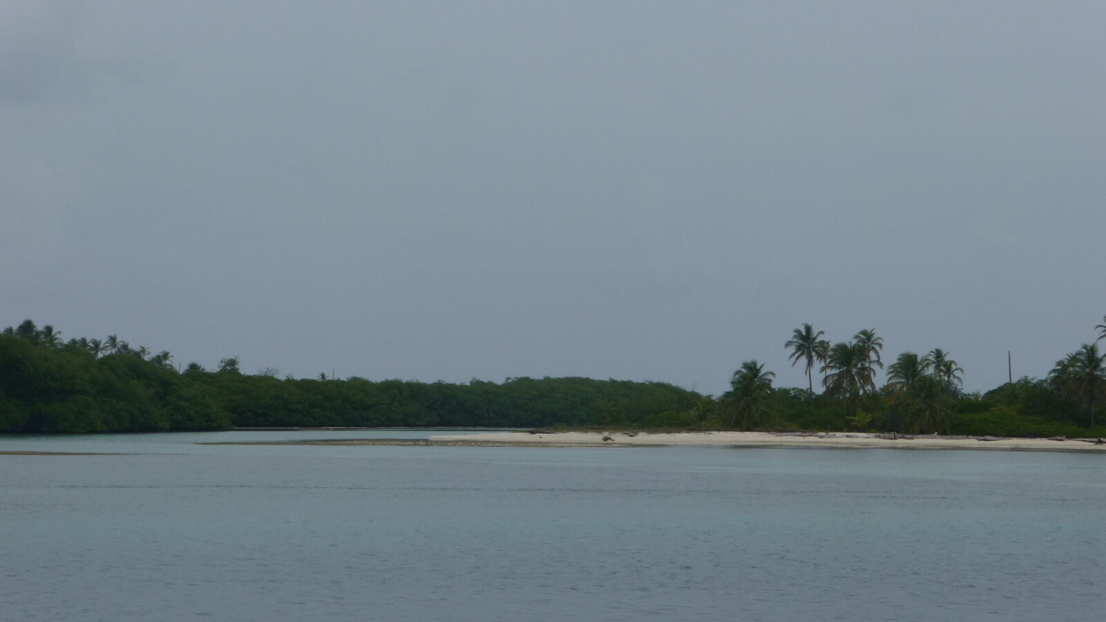 Kalugirdup, Holandes Cays.