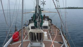Wir verlassen die Holandes Cays.
