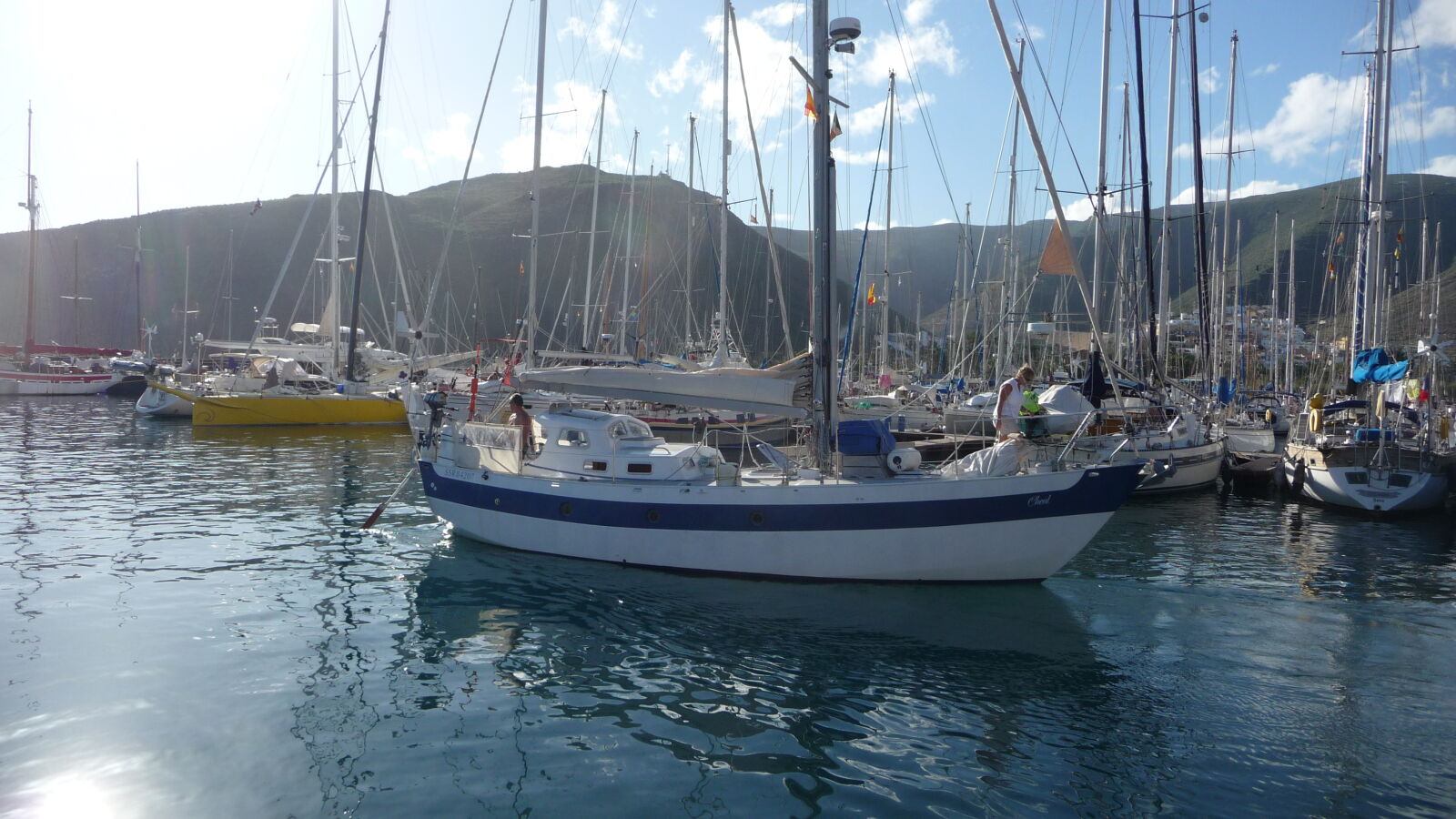 Unser Schwesternschiff, die Ebbtide 36 'Cheal', Aufbruch nach Antigua.