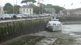 Stadthafen von La Rochelle bei Niedrigwasser