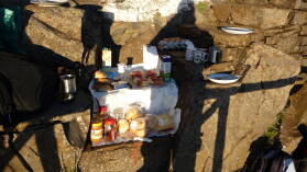 FrÃ¼hstÃ¼ck auf dem Pico do Arieiro.
