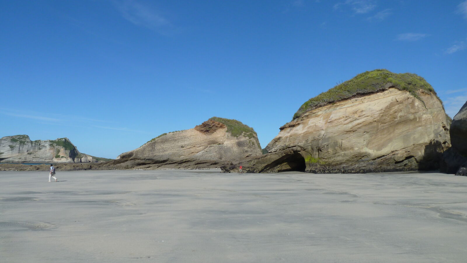 Wharariki Beach.