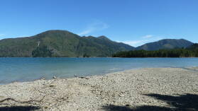 Nachmittag in Nydia Bay, Nydia Track.