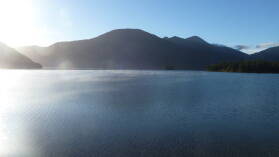 Morgen in Nydia Bay, Nydia Track.