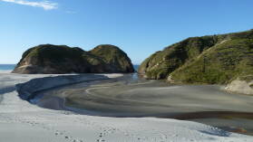 Wharariki Beach.