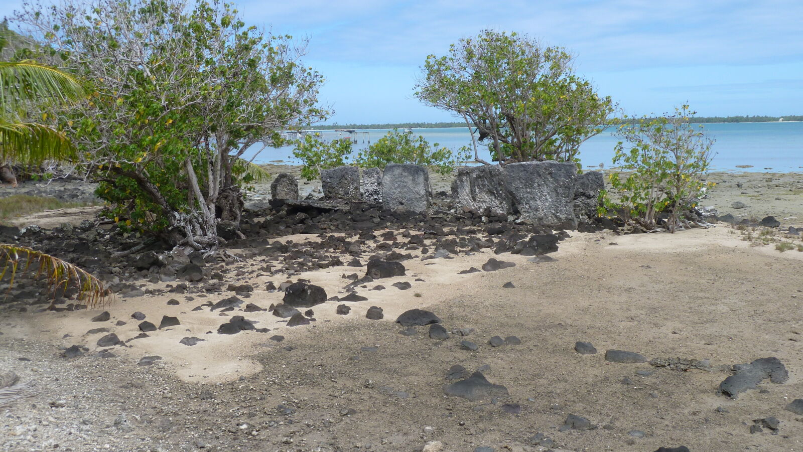 Inselumwanderung; Marae Tai-fari'i.