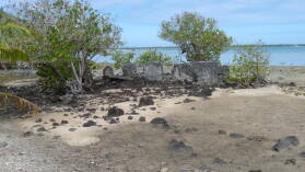 Inselumwanderung; Marae Tai-fari'i.