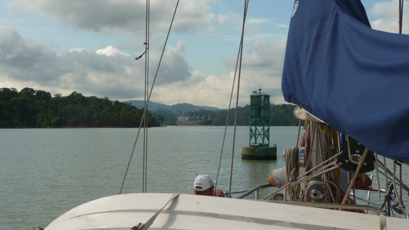 Auf dem Weg durch den Gatun Lake.