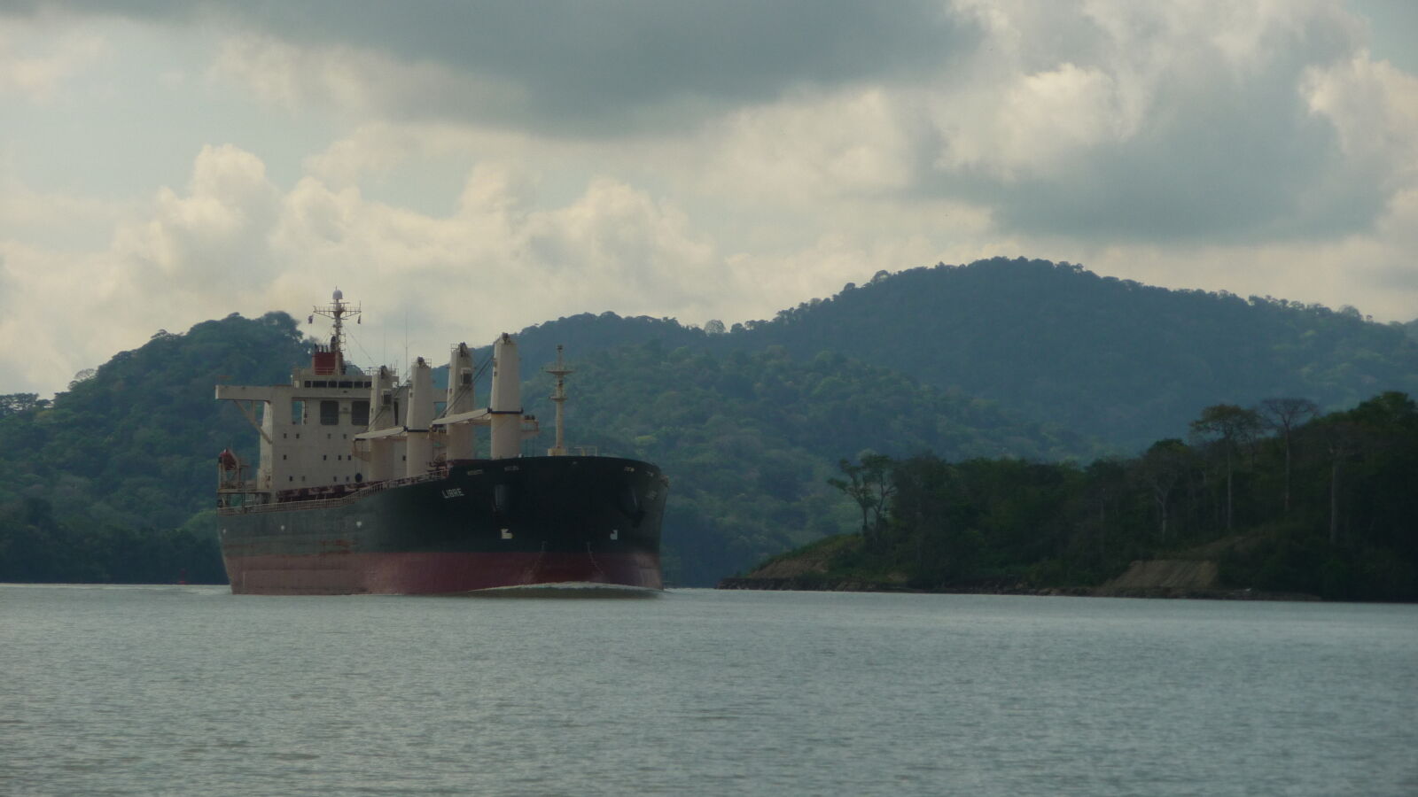 Auf dem Weg durch den Gatun Lake.