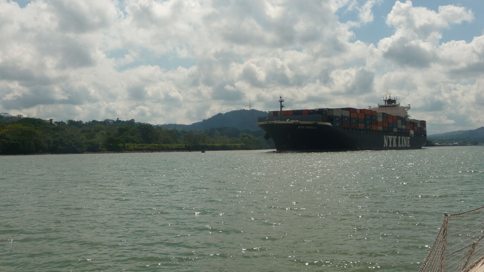 Auf dem Weg durch den Gatun Lake.