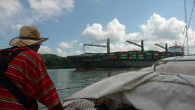 Auf dem Weg durch den Gatun Lake.