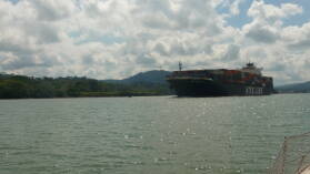 Auf dem Weg durch den Gatun Lake.