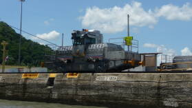 In den Pedro Miguel Locks.
