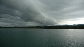 Regenzeit bei Mono Island.
