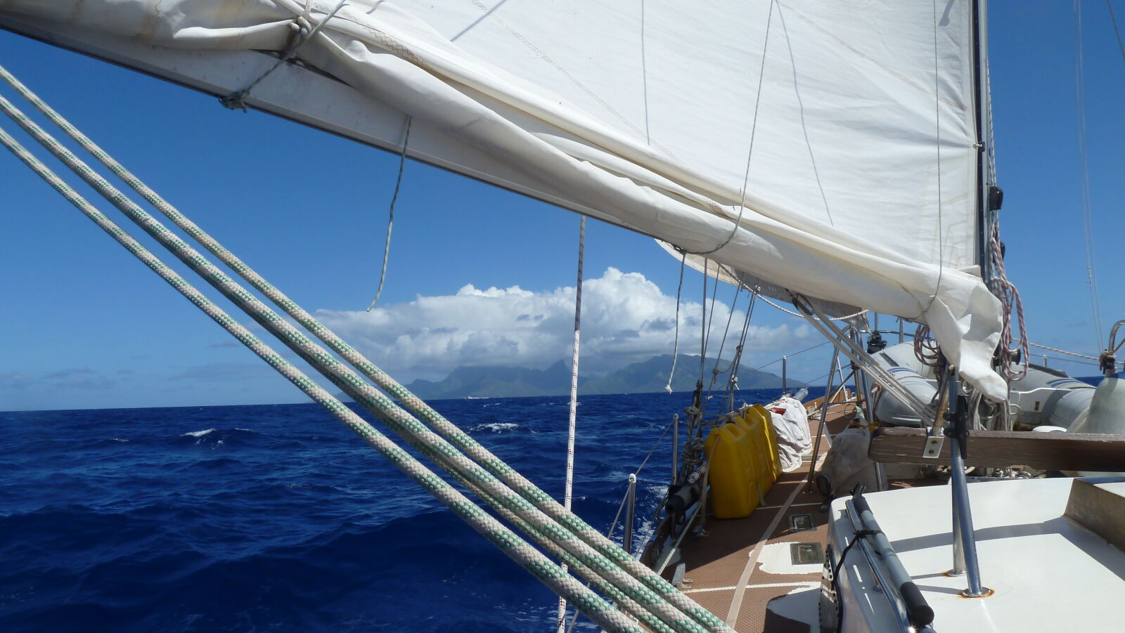 Pointe Aroa.