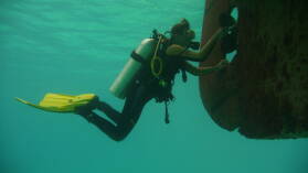 Boot putzen.