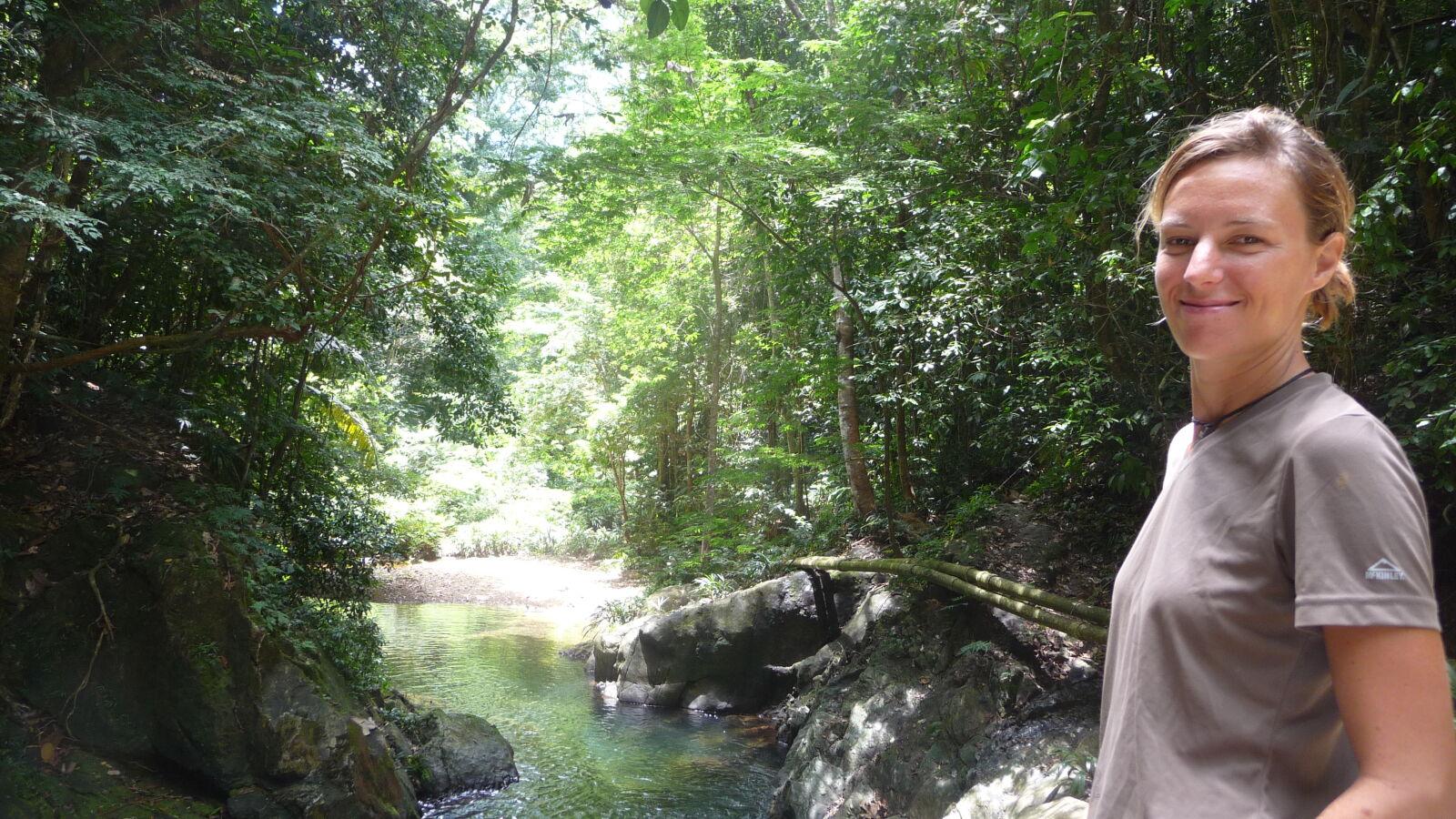 Wanderung entlang der Rio Diablo Wasserleitung.