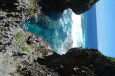 Fisiga und Limu Caves.