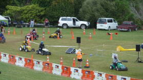 Mower Racing auf der A&P Show Whangarei.