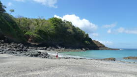 Isla Cavada, Islas Secas.
