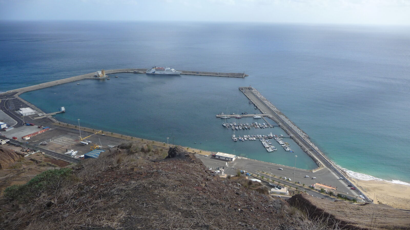 Hafen von Porto Santo.