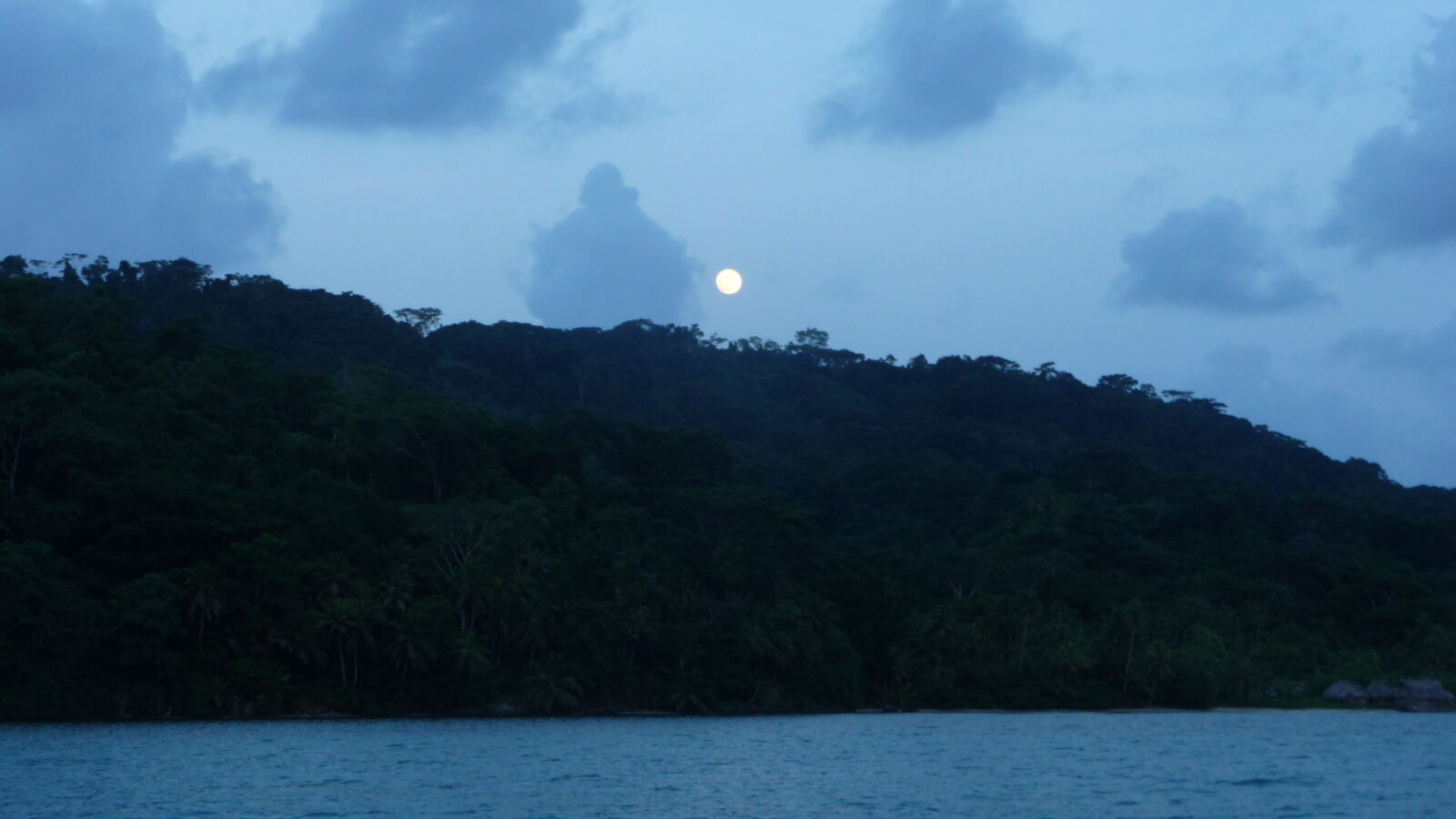 Vollmond, Puerto Escoses.