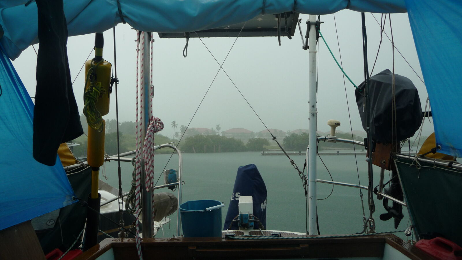 Im nassen Trockendock.