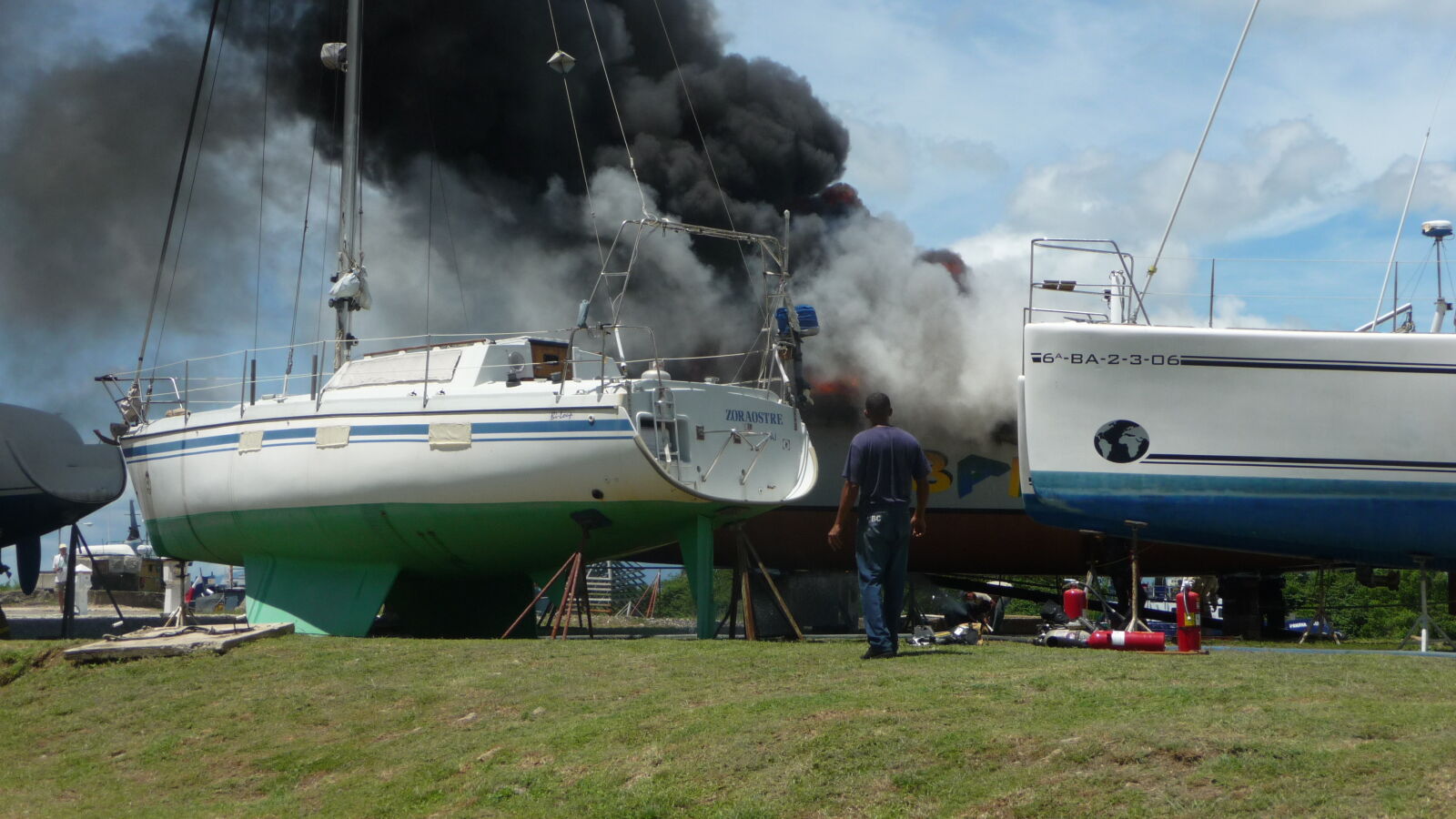 Schon wieder Action im Trockendock.