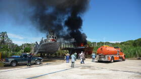Action im Trockendock.