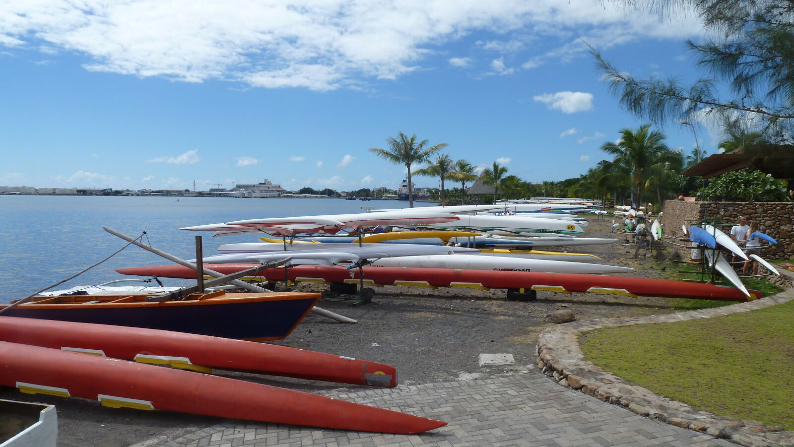 Piroguehafen von Papeete.