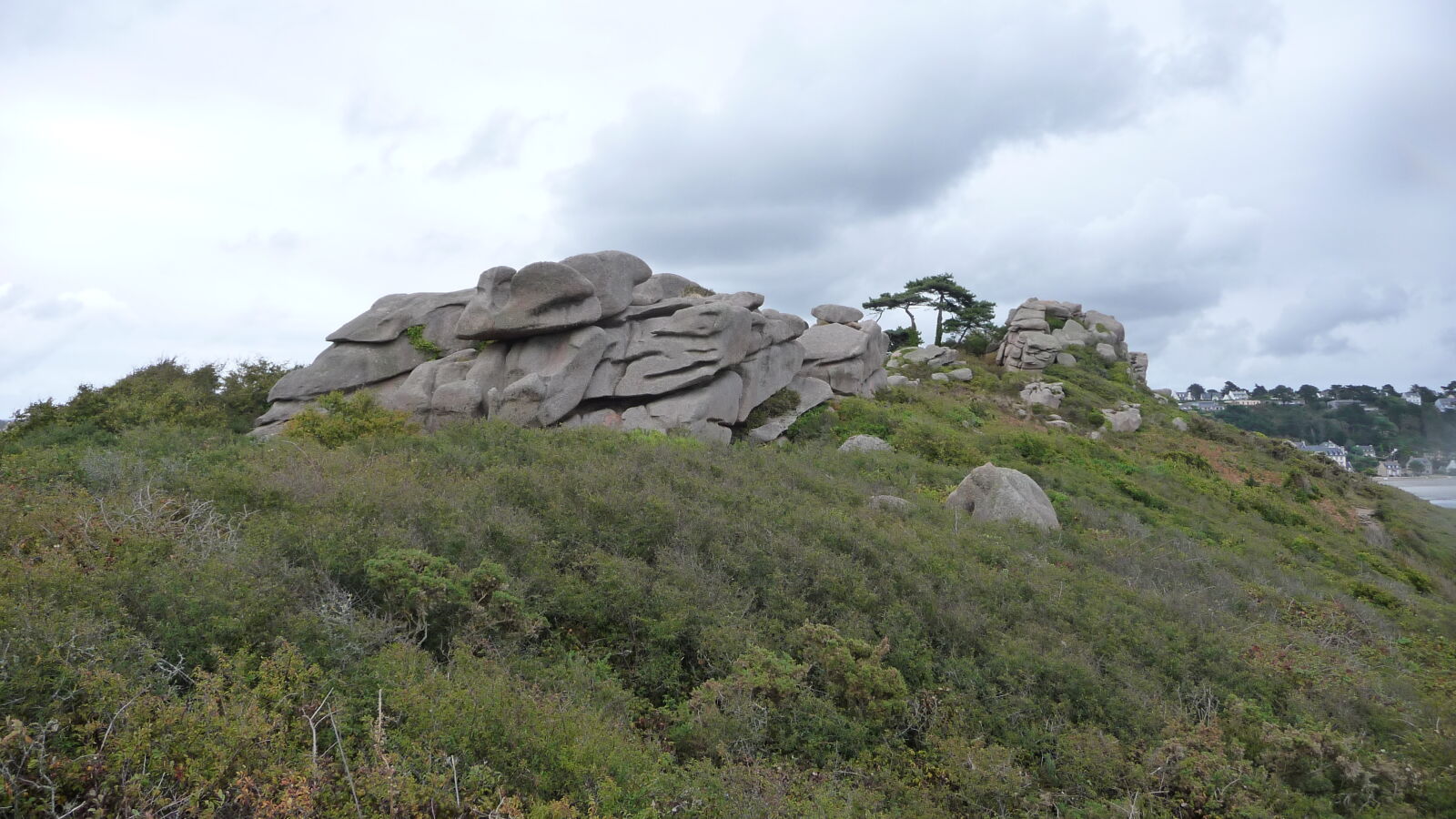 Wanderung entlang der KÃ¼ste von TrÃ©beurden